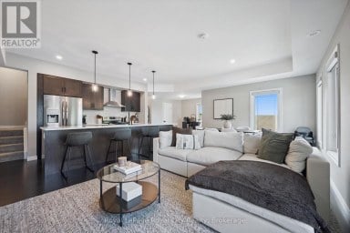 58 - 107 WESTRA DRIVE Guelph (Willow West/Sugarbush/West Acres) Ontario photo 2