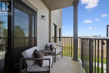 58 - 107 WESTRA DRIVE Guelph (Willow West/Sugarbush/West Acres) Ontario photo 20