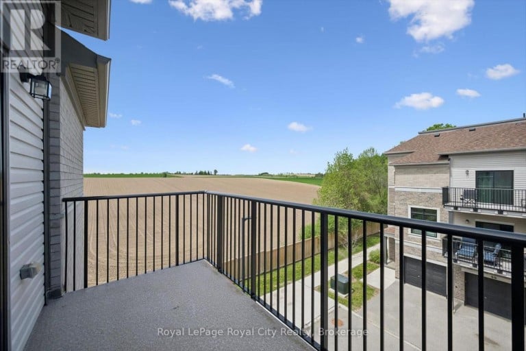 58 - 107 WESTRA DRIVE, Guelph (Willow West/Sugarbush/West Acres), Ontario, N1K0A5