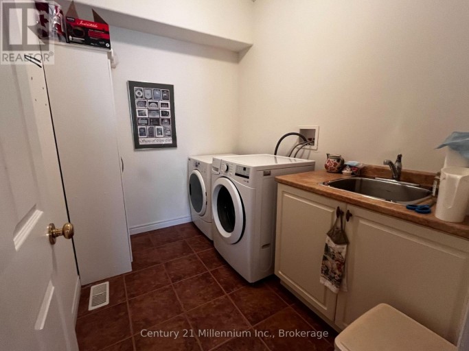 1 BARR STREET, Collingwood, Ontario, L9Y2L7
