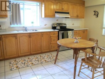 4 ROSALIE AVENUE Toronto (Downsview-Roding-CFB) Ontario photo 10
