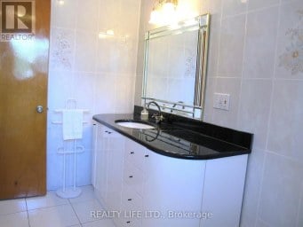 4 ROSALIE AVENUE Toronto (Downsview-Roding-CFB) Ontario photo 21