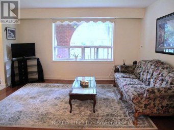 4 ROSALIE AVENUE Toronto (Downsview-Roding-CFB) Ontario photo 5