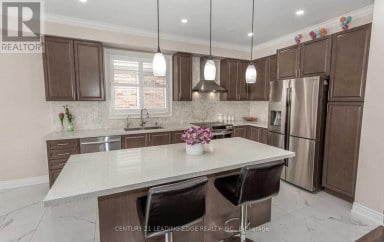 7 VETCH STREET Brampton (Bram West) Ontario photo 10
