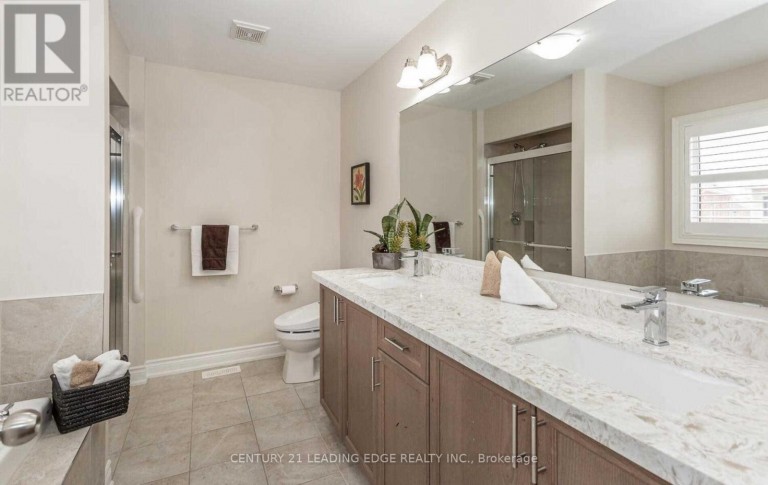 7 VETCH STREET, Brampton (Bram West), Ontario, L6Y0E3