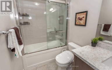 7 VETCH STREET Brampton (Bram West) Ontario photo 19