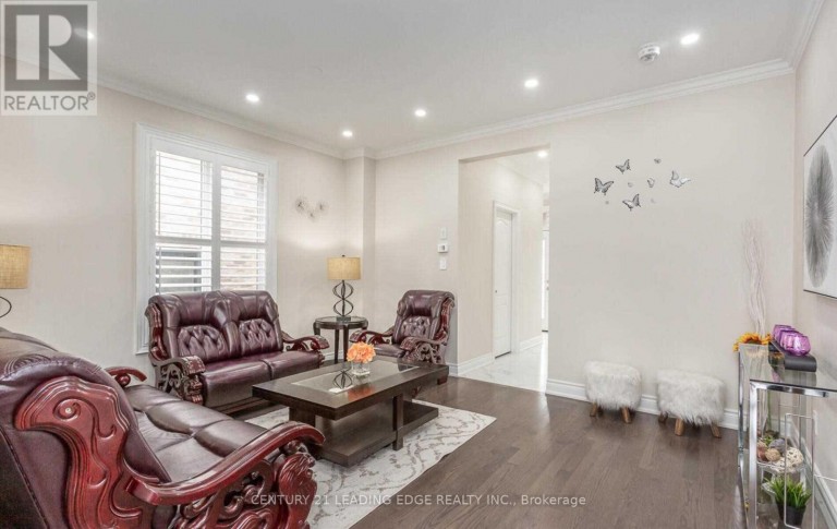 7 VETCH STREET, Brampton (Bram West), Ontario, L6Y0E3