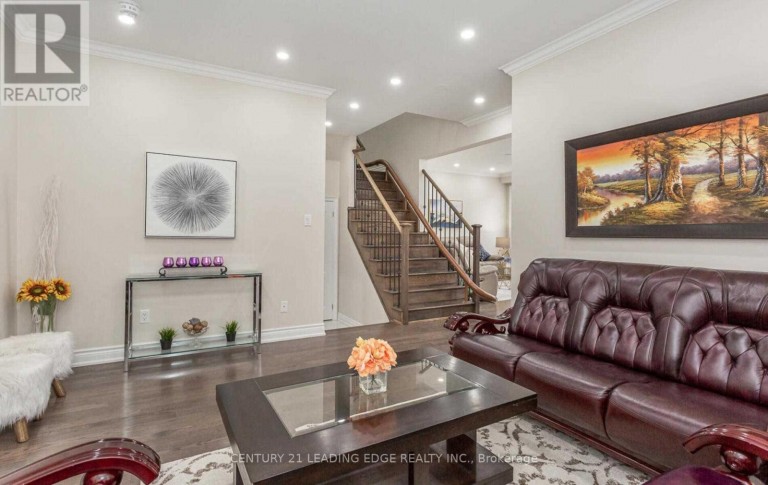 7 VETCH STREET, Brampton (Bram West), Ontario, L6Y0E3