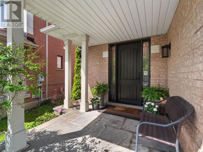 120 SANDWOOD DRIVE, Vaughan (Patterson), Ontario, L4J8W4