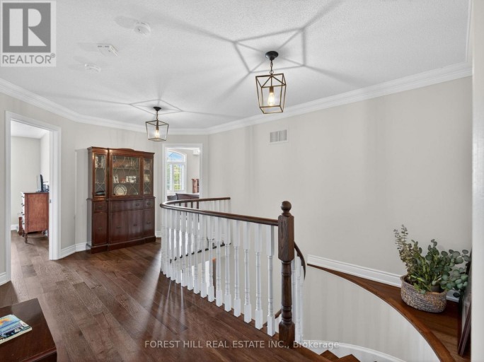 120 SANDWOOD DRIVE, Vaughan (Patterson), Ontario, L4J8W4