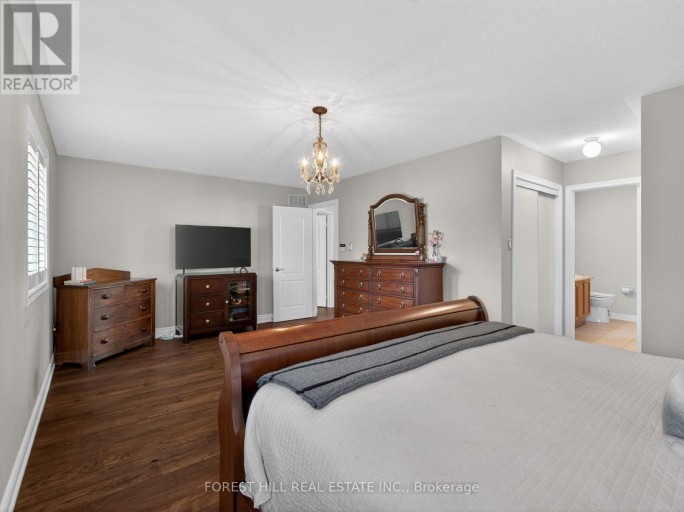 120 SANDWOOD DRIVE, Vaughan (Patterson), Ontario, L4J8W4