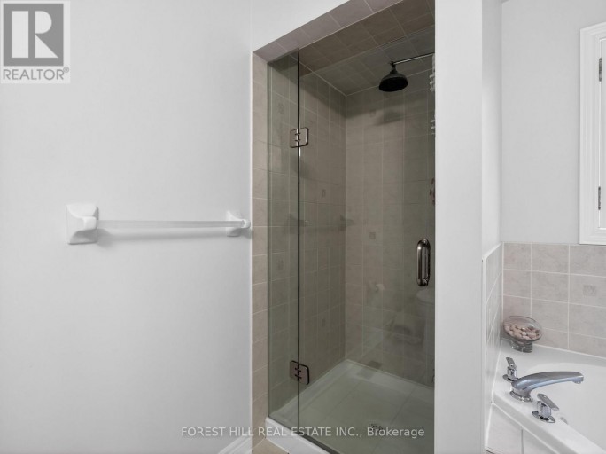 120 SANDWOOD DRIVE, Vaughan (Patterson), Ontario, L4J8W4