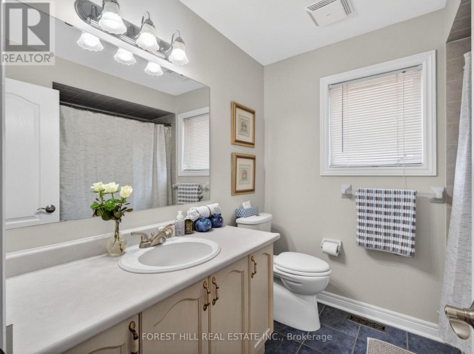 120 SANDWOOD DRIVE, Vaughan (Patterson), Ontario, L4J8W4