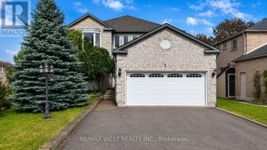1 CARDINAL STREET Barrie (Cundles East) Ontario photo 1