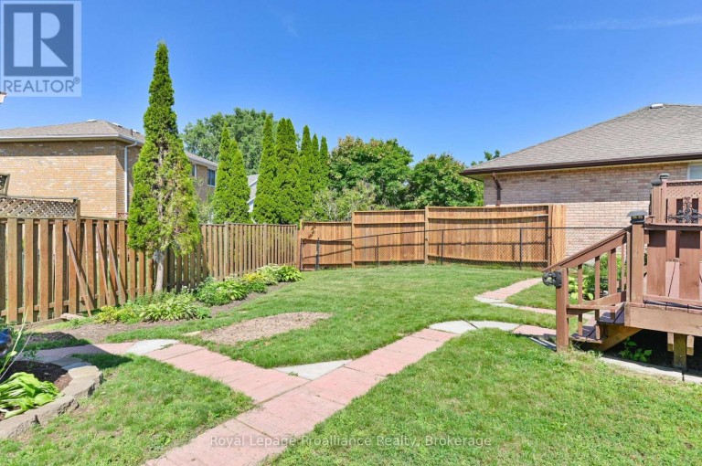 4 WILMOT COURT, Belleville (Belleville Ward), Ontario, K8P5H1