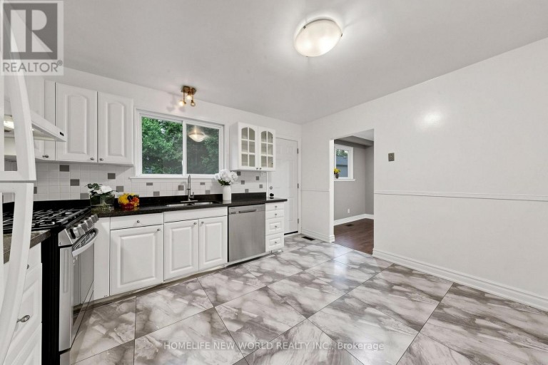 6 VALLEYCREST AVENUE, Markham (Bullock), Ontario, L3P1H7