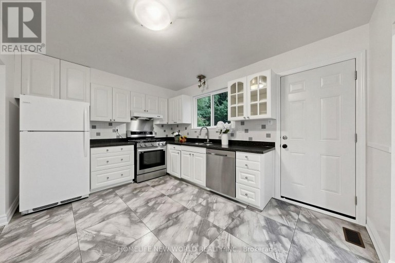 6 VALLEYCREST AVENUE, Markham (Bullock), Ontario, L3P1H7