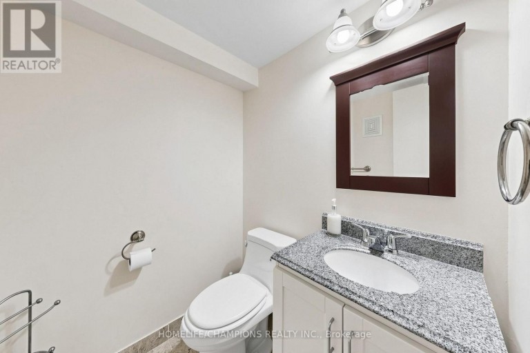 18 - 18 SAN VITO WAY, Toronto (Glenfield-Jane Heights), Ontario, M3L2G8