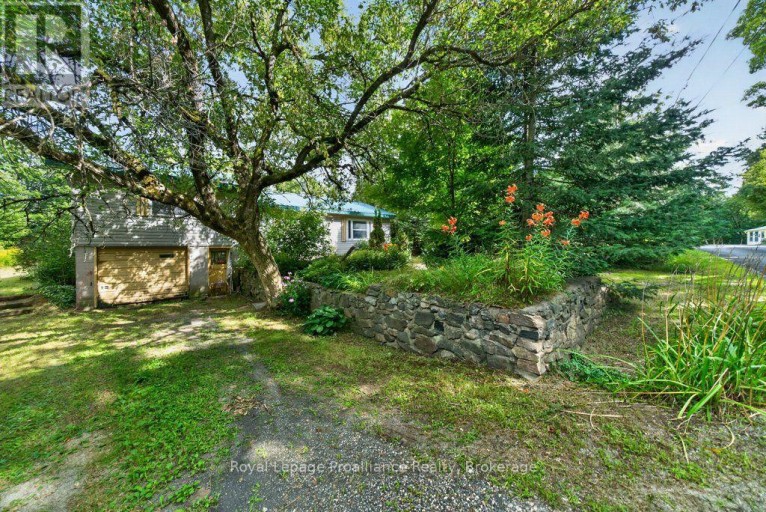 2452 Henderson Road, Frontenac (frontenac Centre), Ontario (id X13708158)