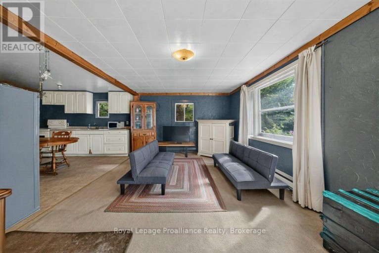2452 HENDERSON ROAD, Frontenac (Frontenac Centre), Ontario, K0K1B0