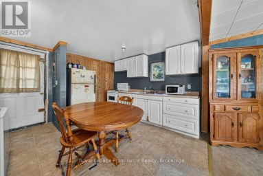 2452 HENDERSON ROAD Frontenac (Frontenac Centre) Ontario photo 19