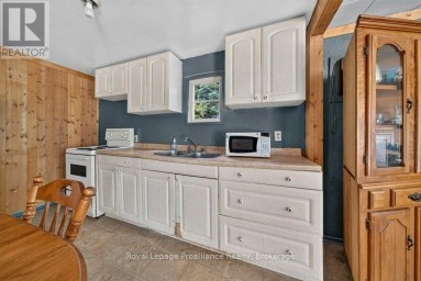 2452 HENDERSON ROAD Frontenac (Frontenac Centre) Ontario photo 20