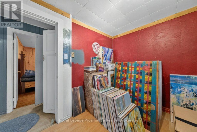 2452 HENDERSON ROAD, Frontenac (Frontenac Centre), Ontario, K0K1B0