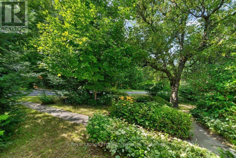 2452 HENDERSON ROAD, Frontenac (Frontenac Centre), Ontario, K0K1B0