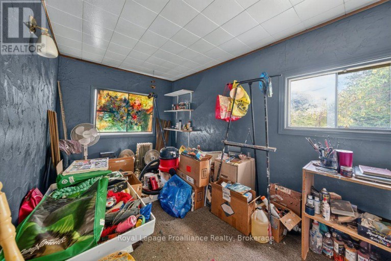 2452 HENDERSON ROAD, Frontenac (Frontenac Centre), Ontario, K0K1B0