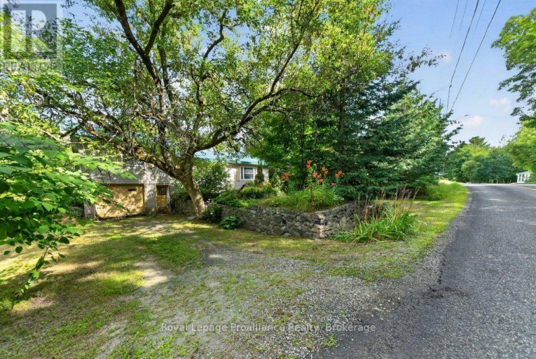 2452 HENDERSON ROAD, Frontenac (Frontenac Centre), Ontario, K0K1B0