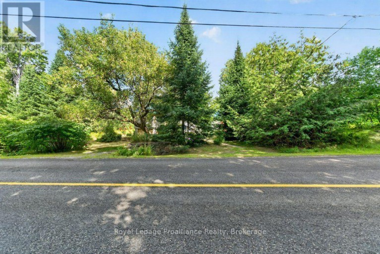 2452 HENDERSON ROAD, Frontenac (Frontenac Centre), Ontario, K0K1B0