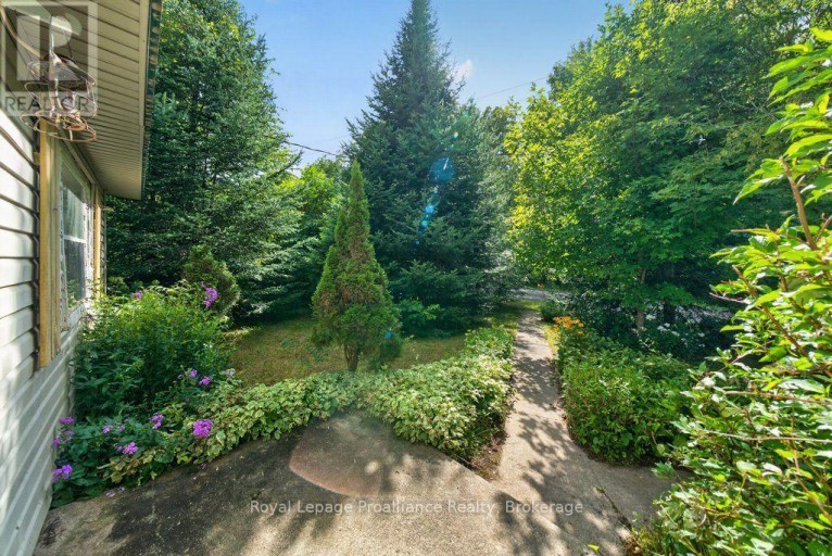 2452 HENDERSON ROAD, Frontenac (Frontenac Centre), Ontario, K0K1B0