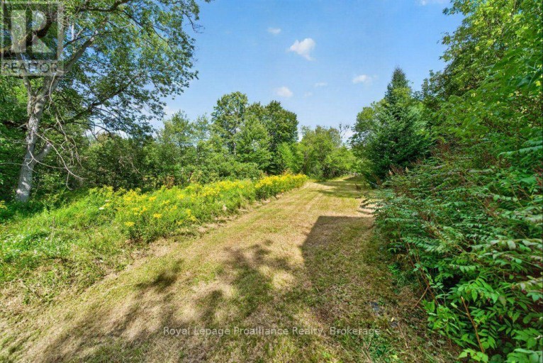 2452 HENDERSON ROAD, Frontenac (Frontenac Centre), Ontario, K0K1B0