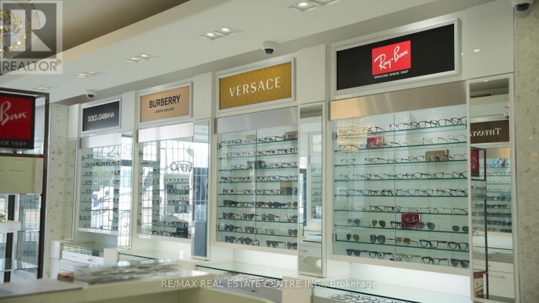 7208 AIRPORT ROAD, Mississauga (Malton), Ontario, L4T1E9