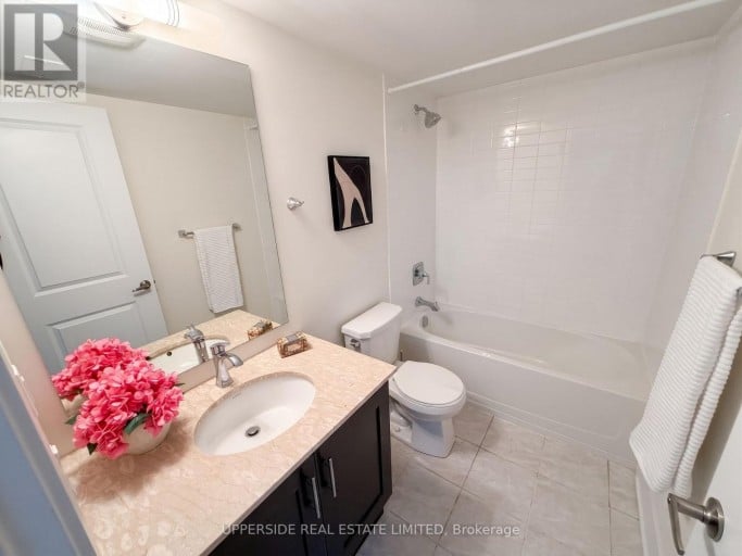 8 SABLE ROAD, Vaughan (Patterson), Ontario, L4J0K1