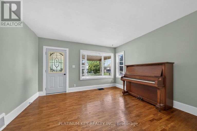 90 ANDREW STREET, South Huron (Exeter), Ontario, N0M1S1