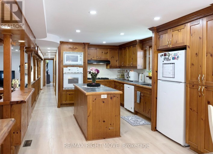 1062 4 SEASONS ROAD, Gravenhurst (Morrison), Ontario, P0E1N0