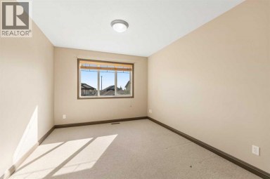 49 Panamount Rise NW Calgary Alberta photo 21