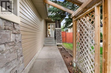 49 Panamount Rise NW Calgary Alberta photo 4