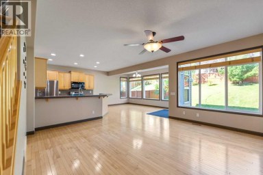 49 Panamount Rise NW Calgary Alberta photo 8