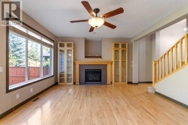 49 Panamount Rise NW Calgary Alberta photo 9