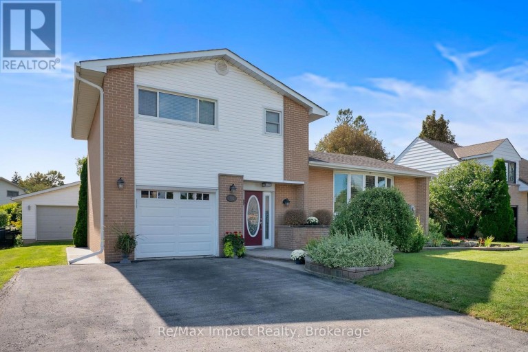 702 WESTDALE COURT, Oshawa (Northglen), Ontario, L1J5B5