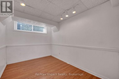 702 WESTDALE COURT Oshawa (Northglen) Ontario photo 27