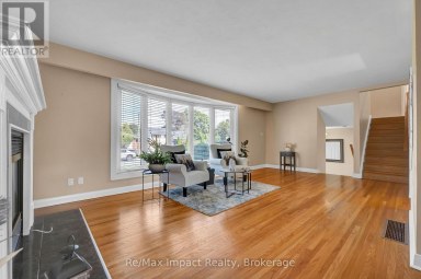 702 WESTDALE COURT Oshawa (Northglen) Ontario photo 5
