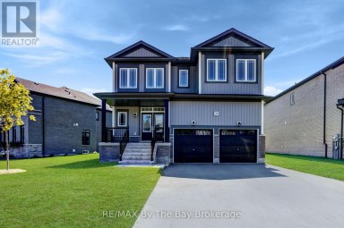 25 AMBER DRIVE Wasaga Beach Ontario photo 1