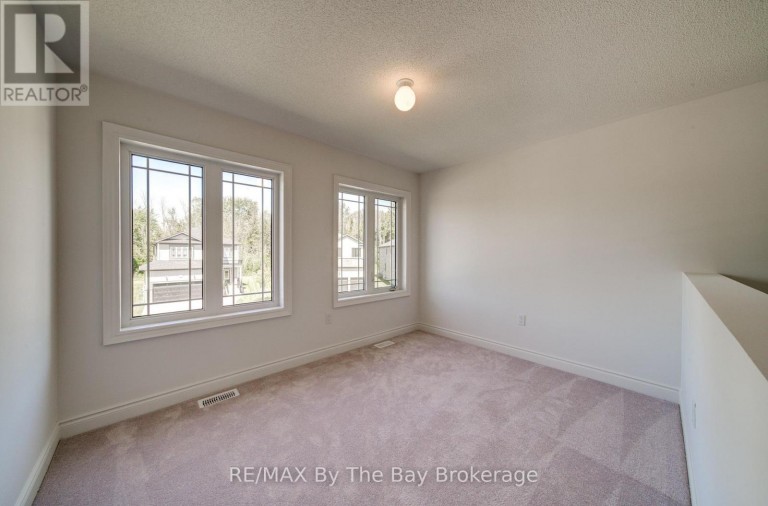 25 AMBER DRIVE, Wasaga Beach, Ontario, L9Z0R9