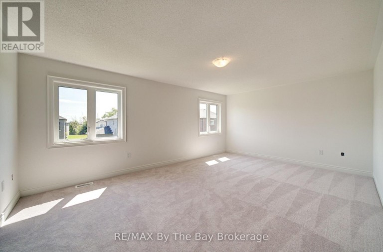 25 AMBER DRIVE, Wasaga Beach, Ontario, L9Z0R9