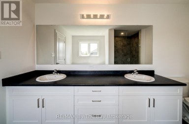 25 AMBER DRIVE Wasaga Beach Ontario photo 22