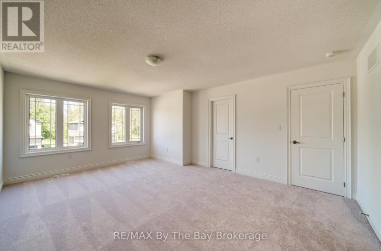 25 AMBER DRIVE, Wasaga Beach, Ontario, L9Z0R9