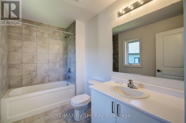 25 AMBER DRIVE Wasaga Beach Ontario photo 32